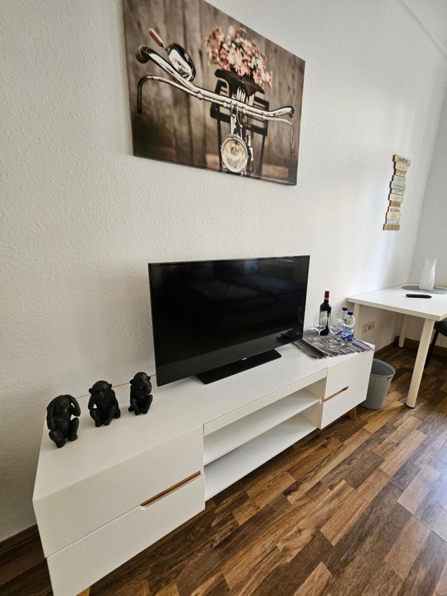 Ferienwohnung Apartment In Zittauer Stadtzentrum Innenstadt Innenring Top Lage - Wohnen Auf Zeit In Zittau - 1 Raum Wohnung Bagian luar foto