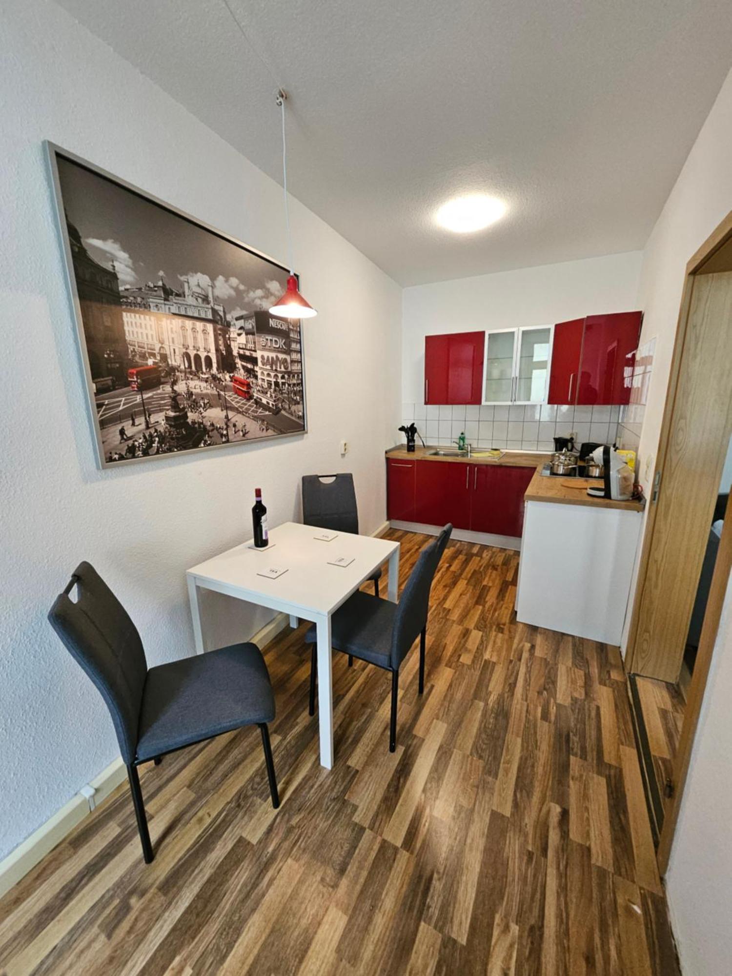 Ferienwohnung Apartment In Zittauer Stadtzentrum Innenstadt Innenring Top Lage - Wohnen Auf Zeit In Zittau - 1 Raum Wohnung Bagian luar foto